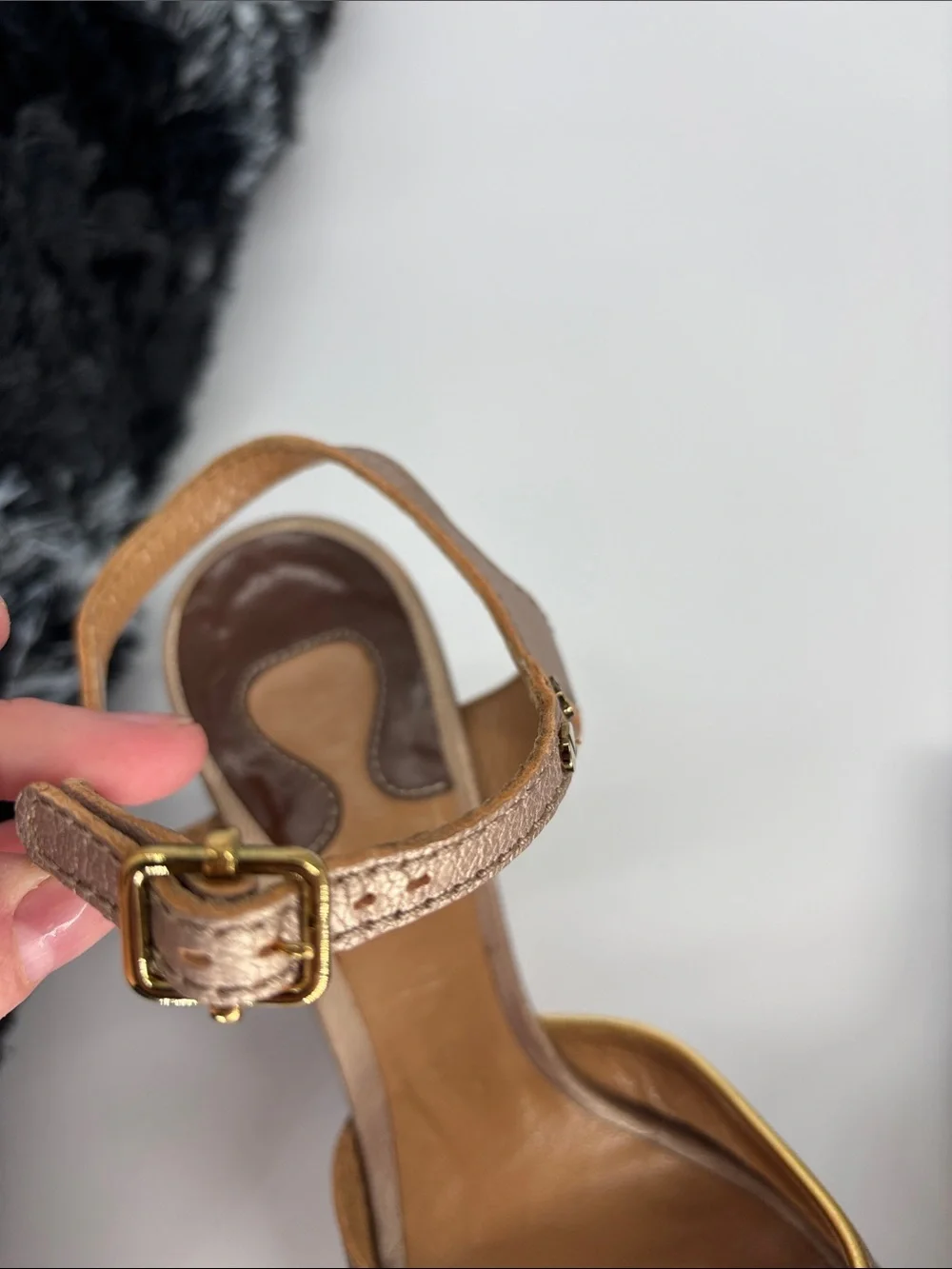 Chloe leather Metallic Peep Toe Ankle Strap Wooden Wedge rare sandal shoes 36